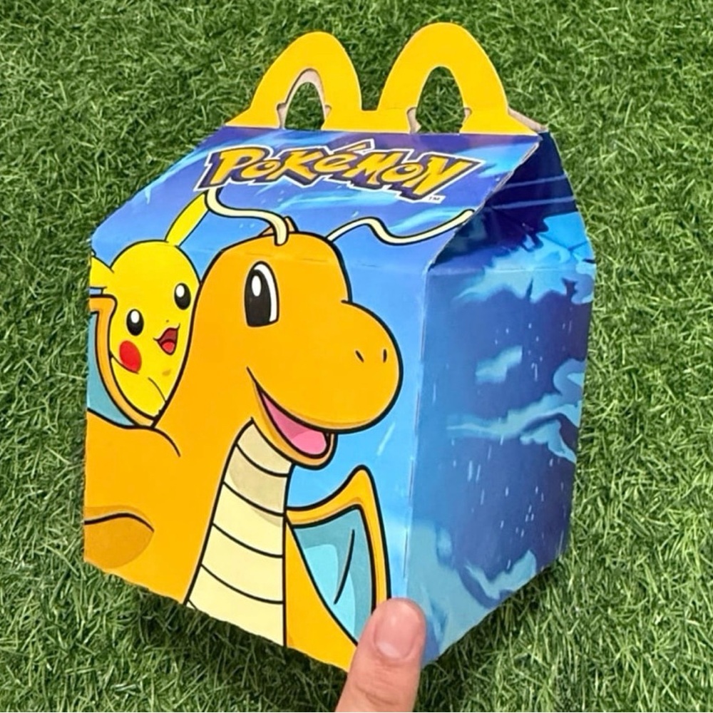 Mcdonalds x Pokemon Dragonite Pikachu Empty happy meal Box new Blue Color art